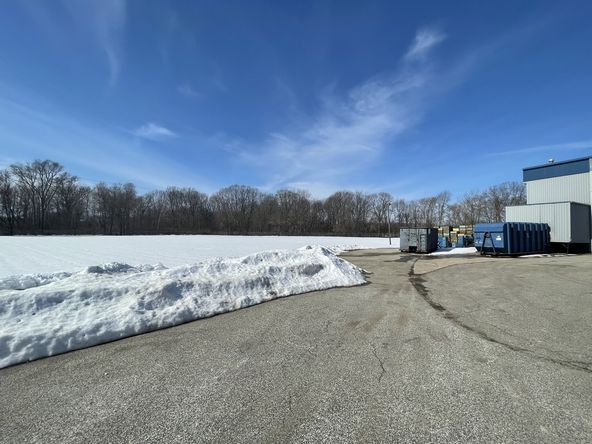 588 W 7th St, Peru, IN 46970